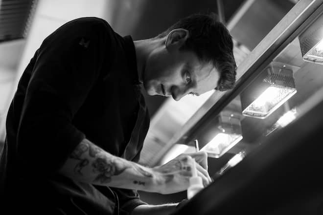 IGNIV Andermatt - Valentin Sträuli, Chefkoch - Mai 2025 - Copyright Olivia Pulver