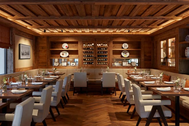 Boutique Hotel «Miiro The Mansard», Gstaad, BE HO via STEFAN LUDWIG General Manager