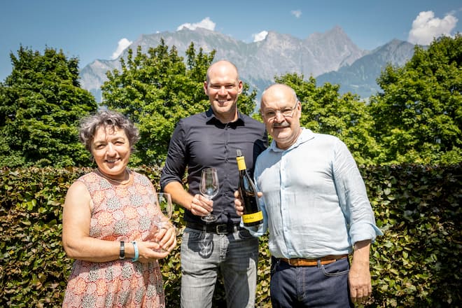 Martha und Daniel Gantenbein mit Andreas Hütwohl.
