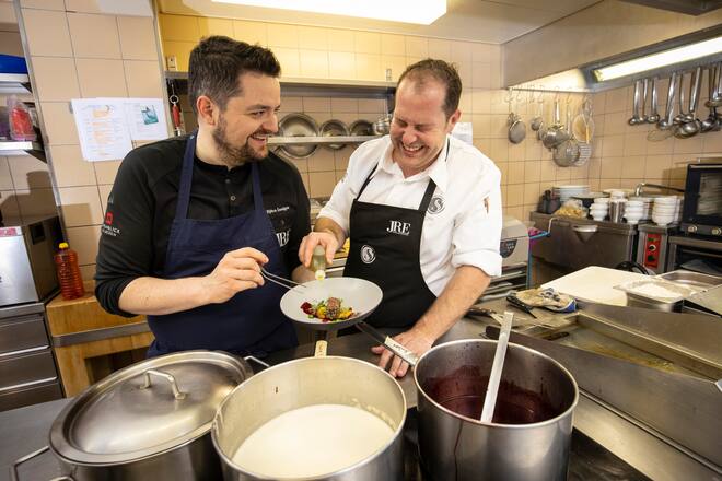 4 Hand Dinner Alpenblick Adelboden Björn Inniger und Stefan Bader