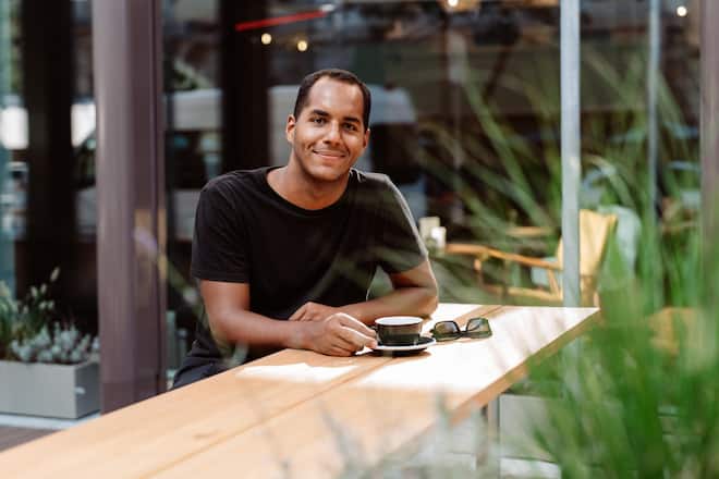 Olivier Bur, Koch und Gastronom aus Zürich - er macht ein neues Konzept für die Kaffeebar von Ringier - Zürich 29.8.2022 - Copyright Olivia Pulver