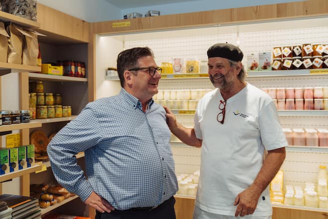 Sennerei Biehnert (Floh und Maria) in Andeer - Reto Thörig, Bio Suisse / Bio Cuisine zu Besuch in Andeer - 06/2023 - Copyright Olivia Pulver