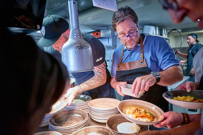 Zermatt, le 28 juin 2025, A lâoccasion des 100 ans de lâexistence de chez Vrony un menu créé de toute pièce par Genny Hess à réuni 180 personnes sur lâalpage face au mythique Caillou du Cervin en présence dâinvités de marque , Genny Hess in die Kuche © sedrik nemeth