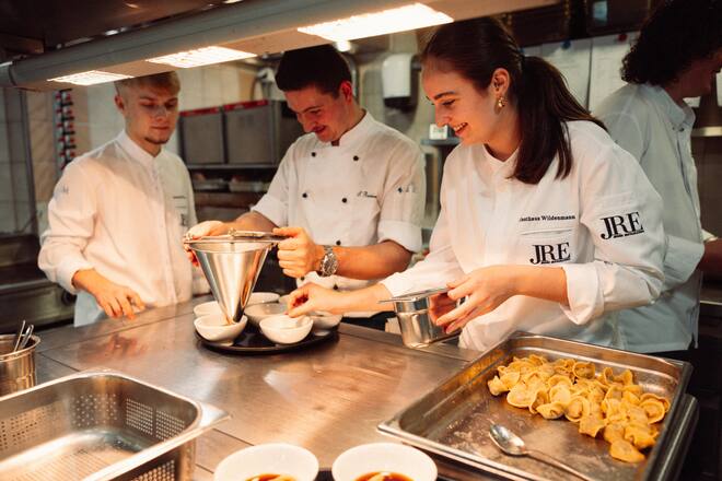 08.09.2025, Meggen LU, Restaurant Balm, Partnertreff JRE, (photo by Remy Steiner for Gault Millau)