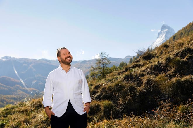 André Kneubühler, Küchenchef André Kneubühler THE OMNIA. 17. Oktober 2025, THE OMNIA, Auf dem Fels, 3920 Zermatt, Copyright Roy Matter Titelstory GM-Magazin 4/25 André Kneubühler The Omnia Zermatt