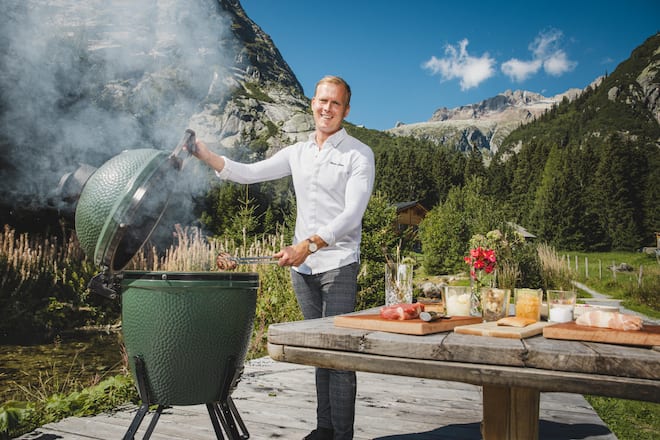 Roman Crkon Big Green Egg