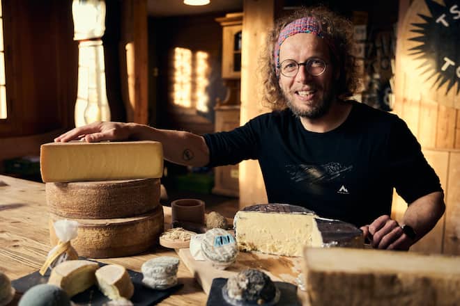 Mike Glauser, Jumi Gründer