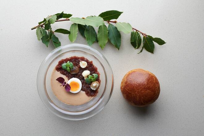 Excellence Gourmetfestival 2021 Excellence Countess Geflügelleber Parfait, Brioche, Schalotten, Portwein