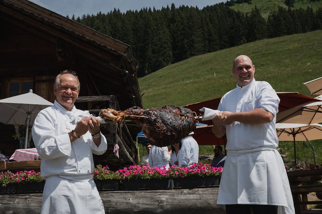 Züneweid, Kochen auf der Alp, Züneweid, 3782 Lauenen, Copyright Roy Matter
