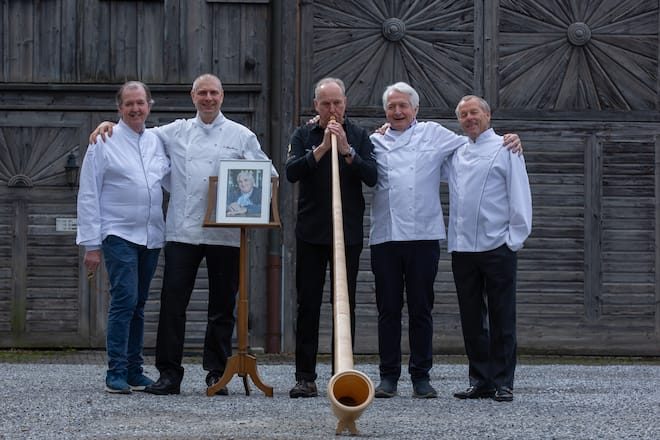 v.l. André Jaeger, Falk Fleischhauer, (Bild von Jacky Donatz) Wolfgang Kuchler mit Alphorn, Robert Speth, Hans-Peter Hussong.