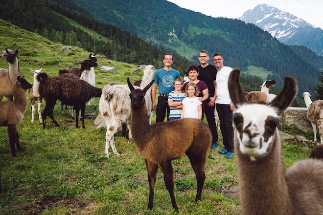Bristen Lama und Gasthaus im Feld Gurtnellen