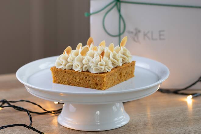 Kle Christmas Shop von Zineb Zizi Hattab