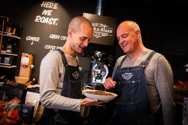 Black & Blaze im Jelmoli 2021: Liri Rama, Claude Stahel