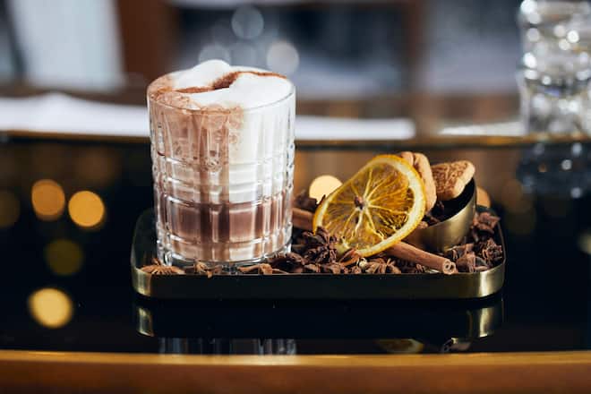 David Gandert Louis Bar Hotel Montana