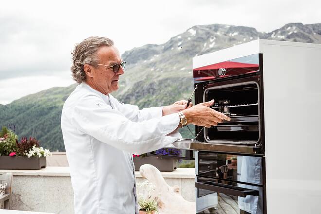 Reto Mathis V-Zug-Ofen