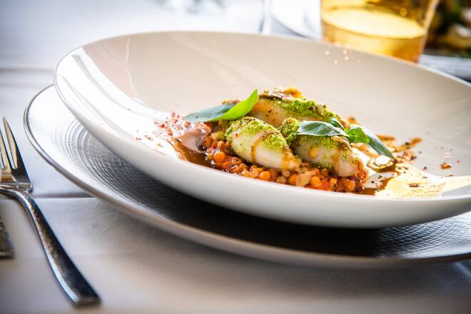 Klingler's Luzern 2020: Calamari ripieni su fregola sarda