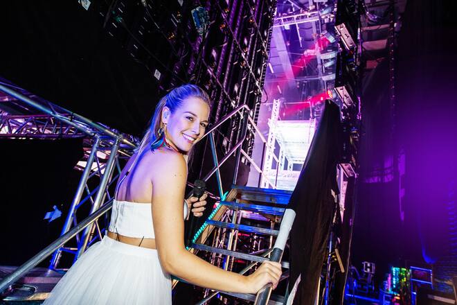 Linda Fäh auf der "Das grosse Schlagerfest"- Tour 2019