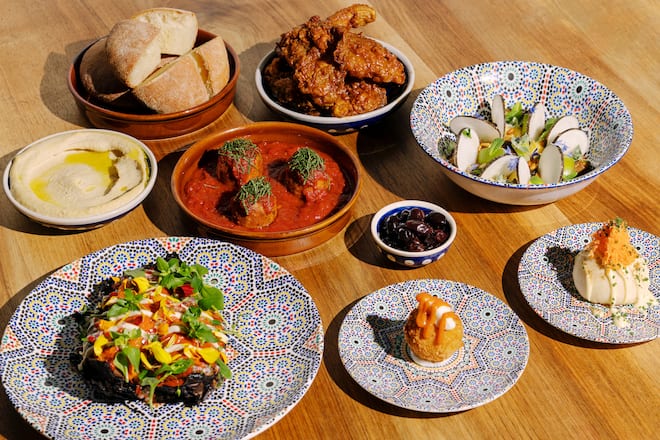 Restaurant Dar in Zurich vegan von Zineb Zizi Hattab im ehemaligen Maison Blunt mit marokkanischer Küche