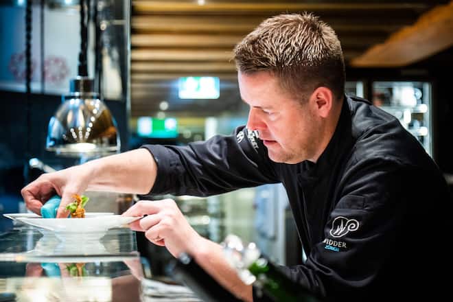 Renu Homsombat, Stefan Heilemann 2022