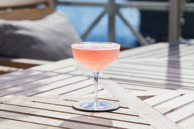 Swiss Mountain Spring Les Trois Rois Basel