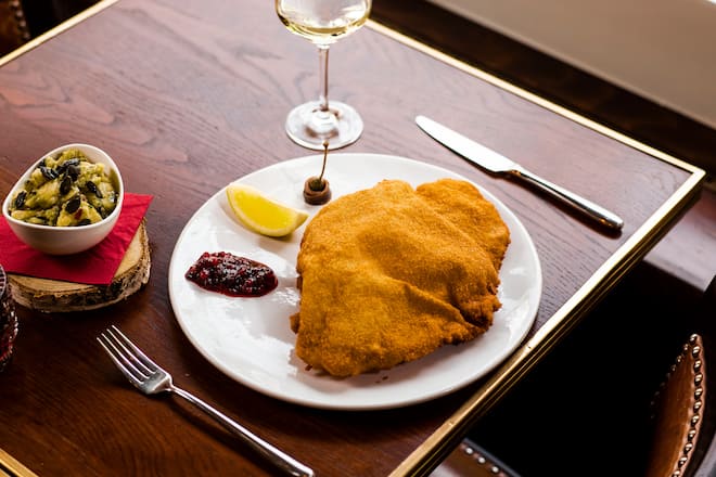 04.05.2022; Zürich: Küchenchefin Jeslyn Teoh vom Restaurant âDer Wilde Kaiser Wienzeileâ. © Valeriano Di Domenico