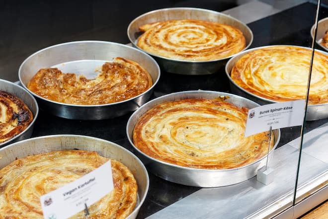 Balkan Büro Zurich HB die besten Burek in Zürich