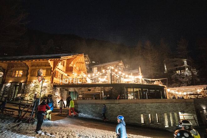 06.01.2023; Zermatt: Zermatt home of Winter; MONDSCHEINABFAHRT mit anschliessender Aper und Fondue im CERVO Mountain Resort. © Valeriano Di Domenico