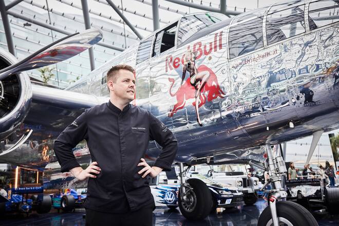 Stefan Heilemann, guest chef July 2023, portrait, Restaurant Ikarus, Hangar-7, Salzburg, Austria, 2023.07.01, / Stefan Heilemann, Gastkoch Juli 2023, Portrait, Restaurant Ikarus, Hangar-7, Salzburg, Ãsterreich, 2023.07.01,