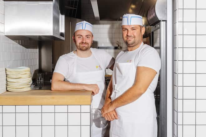 Birds in the kitchen im Milieu