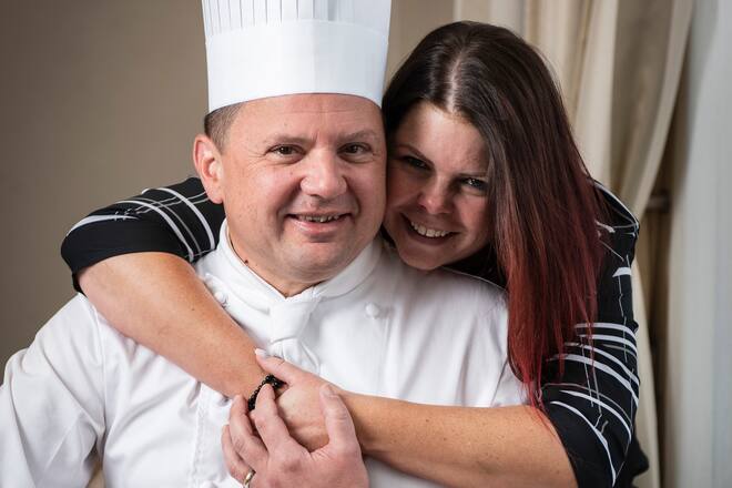 Franck Giovannini, chef de l'hôtel de ville de Crissier et sa femme Stéphanie