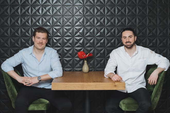 Inhaber/Gastgeber: Alen Becirovic und Inhaber/Chefkoch: Claudio Radocchia - ITAKI Feusisberg - April 2024 - Copyright Olivia Pulver