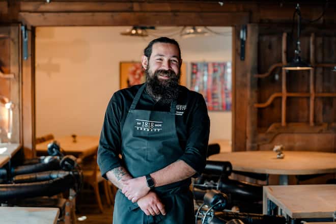 1818: Südamerika liegt am Fuss des Matterhorns 181 Zermatt Chef Julio Escalante