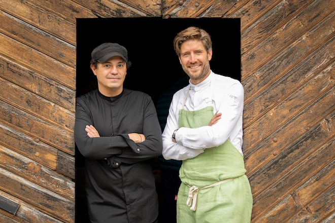 Gourmetfestival St. Moritz 2026. Tavolata mit James Baron (re) und Gastkoch Ãlvaro Clavijo (li) in der Chesa Merleda La Punt. Fotografiert am 28. August 2026