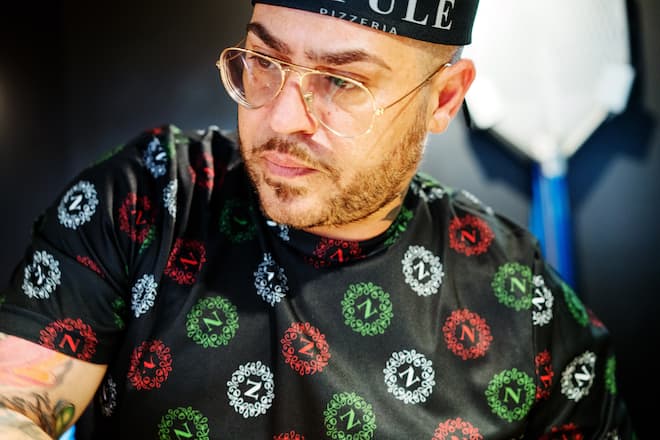 Der dreifache Pizza-Weltmeister Raffaele Tromiro im Restaurant Napulé in Meilen