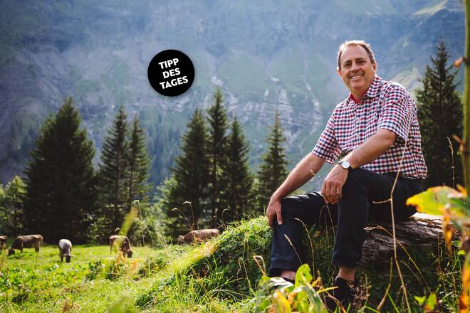 Richi Stöckli, 16-Punkte-Chef im Alpenblick in Wilderswil, hat auf der Nesslernalp Kühe und produziert seinen eigenen Alpkäse, den er auch im Restaurant seinen Gästen auftischt. - GM besucht mit ihm den Käser Hans auf der Alp. - Dienstag, 27. August 2019 - Copyright Olivia Pulver