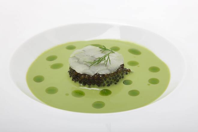 VICO MORCOTE, 05.10.2020 - Tzaziki e caviale by Chef Mitja Birlo. S. Pellegrino Sapori Ticino 2020 'Mitja Birlo: Between moods and stoves'. Giuseppe Buono meets Mitja Birlo (Silver Restaurant, Vals) in Swiss Diamond Hotel, Vico Morcote.copyright by www.steineggerpix.com & www.saporiticino.ch 2020 / photo by remy steinegger+++ no resale / no archive +++