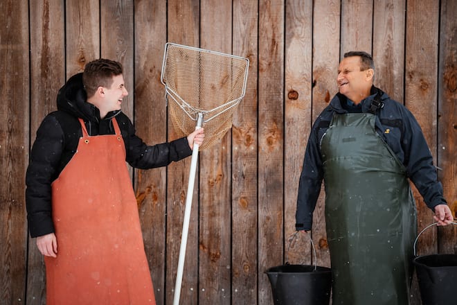 Forellenzucht Schwendi / Weisstannental - Meinrad Gmür, Fischzüchter -Roger Kalberer, Chef des Restaurants "Schlüssel" in Mels - Copyright Olivia Pulver - 25. Januar 2021