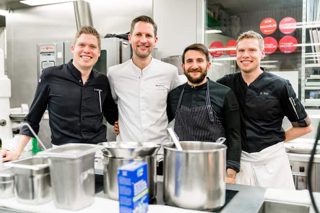 Fabio Toffolon, Michael Kempf, Marco Campanella, Dominik Sato - Tschuggen Gourmet Tour - Arosa - 7. Januar 2022 - Copyright Olivia Pulver