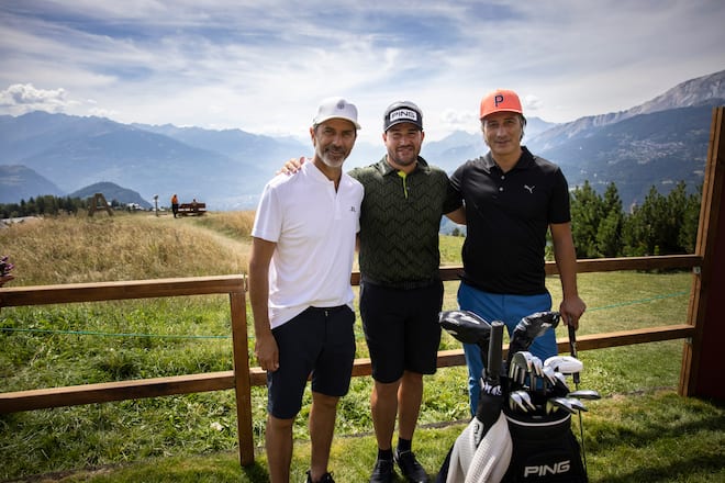 Andreas Caminada et Murat Yakin ont joué au golf avec le vainqueur du tournoi Thriston Lawrence !