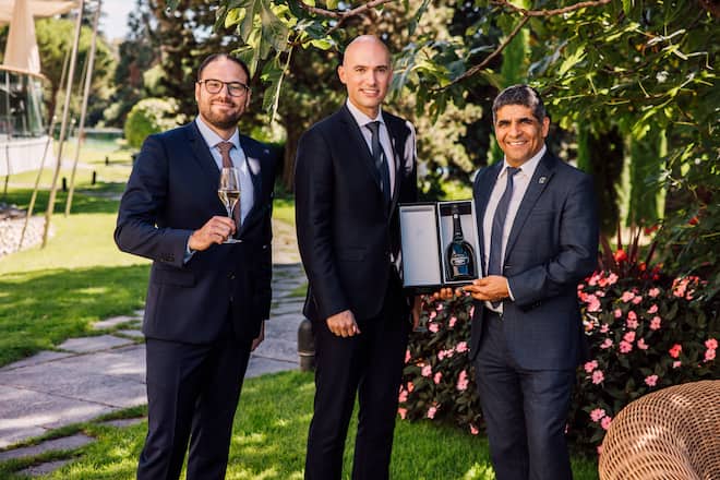 Sébastien Meyer, Benjamin Chemoul und Sezan Ãzkan, 2022