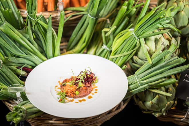 Foto: Joseph Khakshouri 02.09.2019Roger Kalberer aus dem Schlüssel in Mels kocht im Globus an der Bahnhofstrasse in Zürich. Ein Gourmetdinner im Warenhaus.Bitte David für Zutaten Fragen.Globus Zürich(ZH)