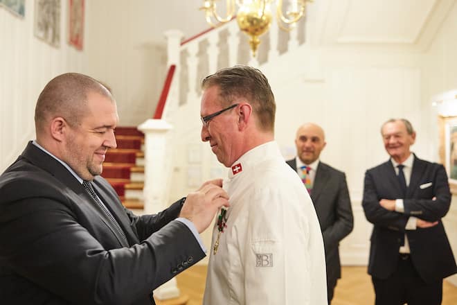 Gregor Zimmermann Bellevue Palace Bern erhält Orden Mérite agricole 2022