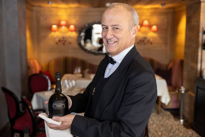 GMC, Laurent Perrier