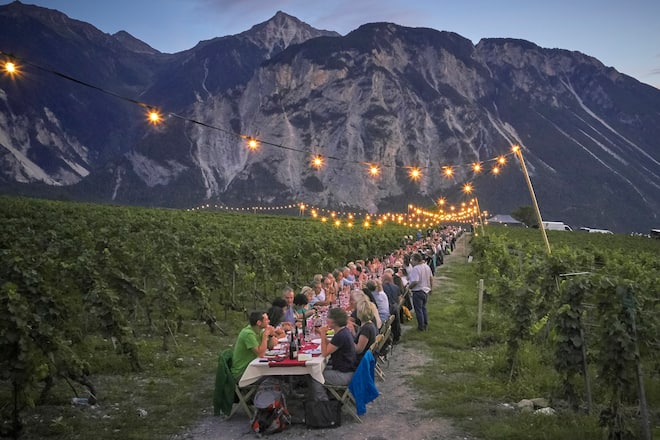 VAREN, le 17 août 2019, Tavolata au coeur des vignes © sedrik nemeth