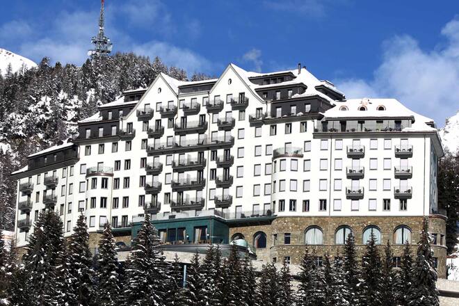 Hotel Charlton St. Moritz Aussenansicht Winter