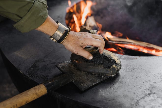Kohledinkelbrot - Stefan Wiesner, der Hexer vom Entlebuch kocht im Wald