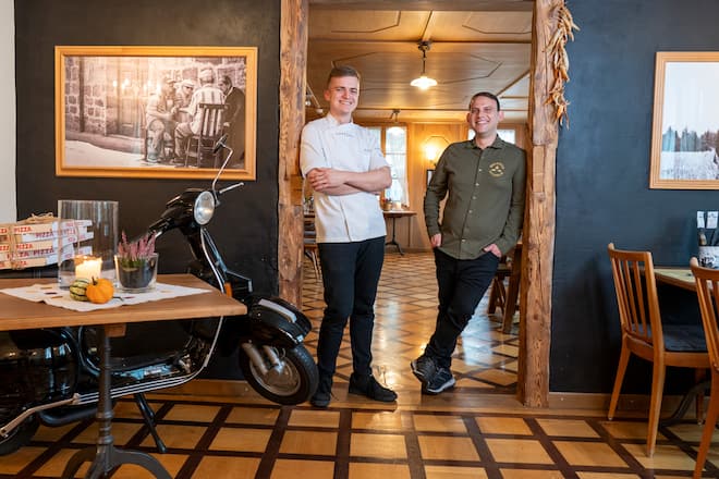 Brutal lokal! Fünfgänger aus dem Entlebuch Drei Koenige Entlebuch, Mauele Mazzotta mit Souschef Nico Fischer