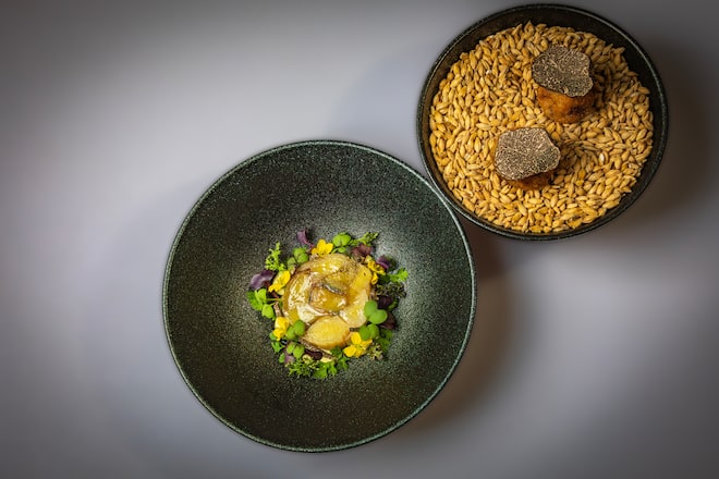 Hôtel DuPeyrou Edmond Bavois Neuchâtel mois 100% champagne