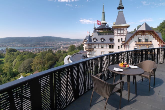 gaultmillau-thedoldergrand-zuerich-Terrasse