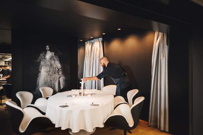 Hotel Vals 7132, Restaurant Silver, Chefkoch Mitja Birlo,Chefstable,Foto: Digitale Massarbeit, Tanja und Simon Kurt